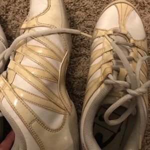 Nike cheer shoes size 6.5